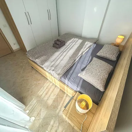 1 Bedroom 578